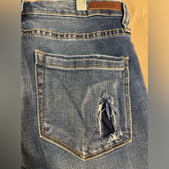 Blank NYC Mid Rise Skinny Jeans Women 28 Ankle Crop Distressed Whiskered Raw Hem - Picture 8 of 10